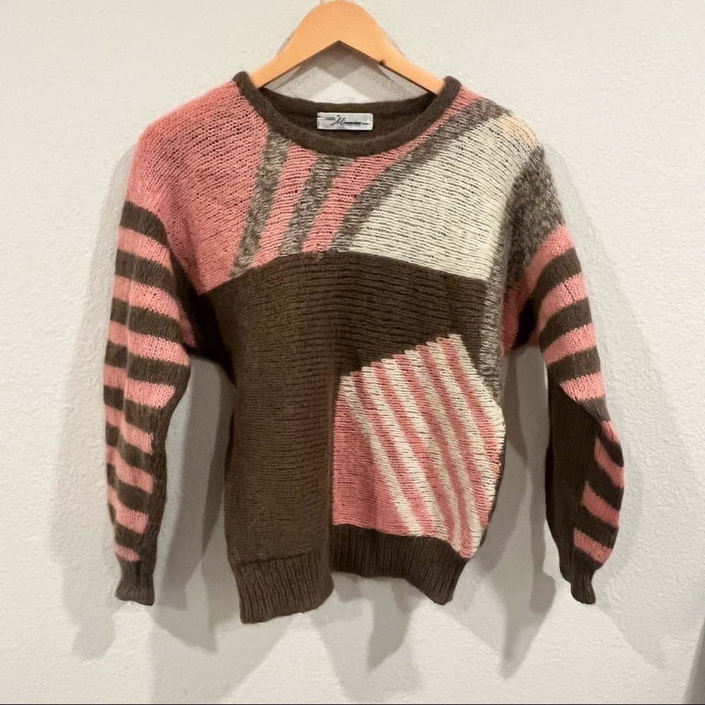 Mimmia vintage brown cream and pink fuzzy sweater fits like size small